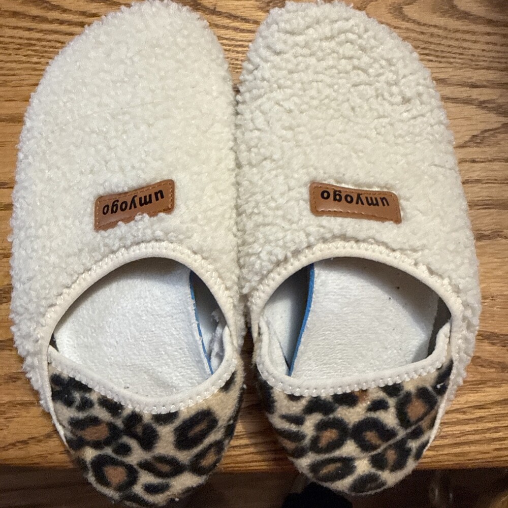 Umyogo Slippers Size 40/41